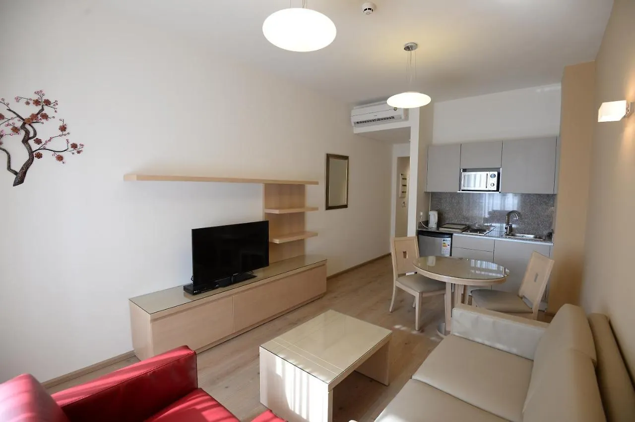 Nest 1 Hotel Бейрут 0*,