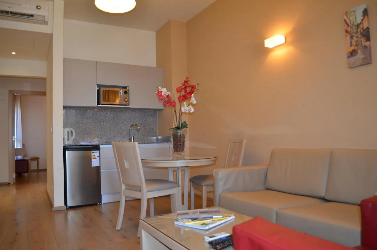 Nest 1 Hotel Бейрут